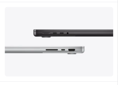 Recadrage de l'aperçu du 1ᵉʳ prix — un Apple MacBook Pro 14 pouces M5, vu de profil.